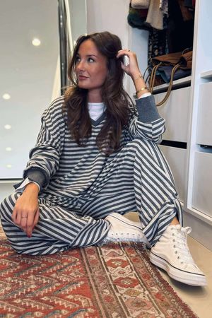 The Sunday Morning Stripe V Slouch Sweatshirt Greys Melange