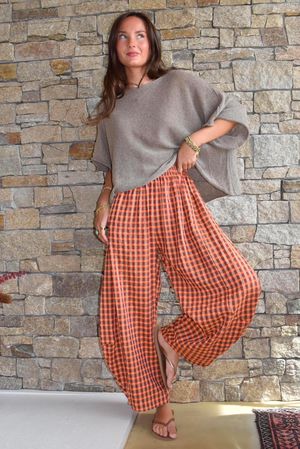 Vivienne Plaid 7/8 Barrel Pant Chestnut & Marmalade