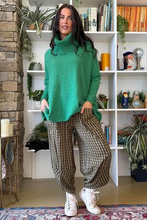 Vivienne Plaid Shelby Barrel Pant Olive & Olive