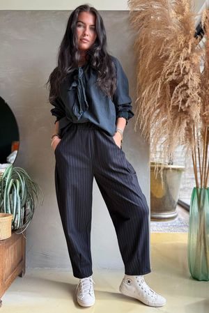 Wall Street Scuba Carrot Leg Trouser Black