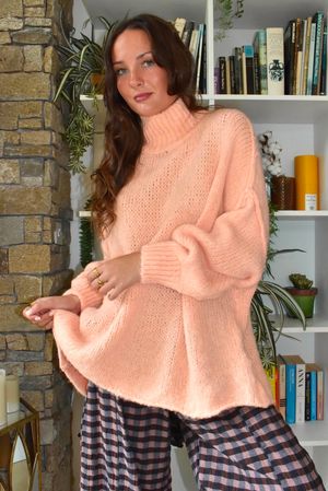 Winnie Oversized Knit Just Peachy