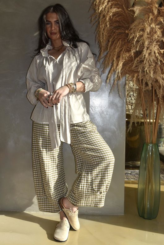 Annie Gingham Quirky 7/8 Pant Olive /25 Pre order 10 days