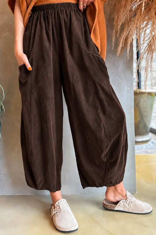 Arbi Needlecord Relaxed Barrel Pant Coffee Bean