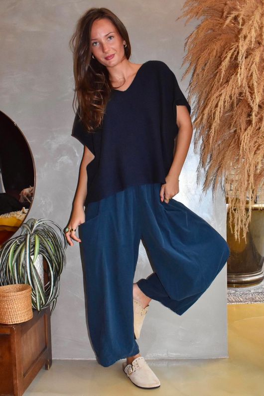 Arbi Needlecord Relaxed Barrel Pant Navy