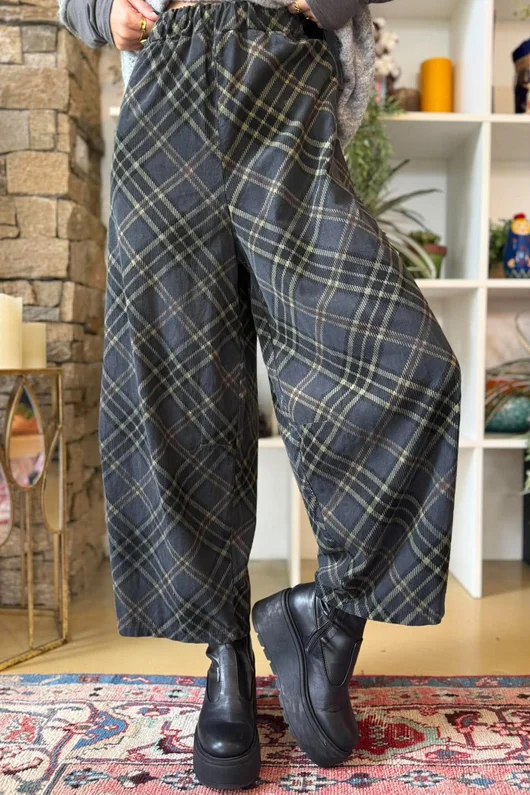 Arbi Needlecord Tartan Barrel Pant Charcoal