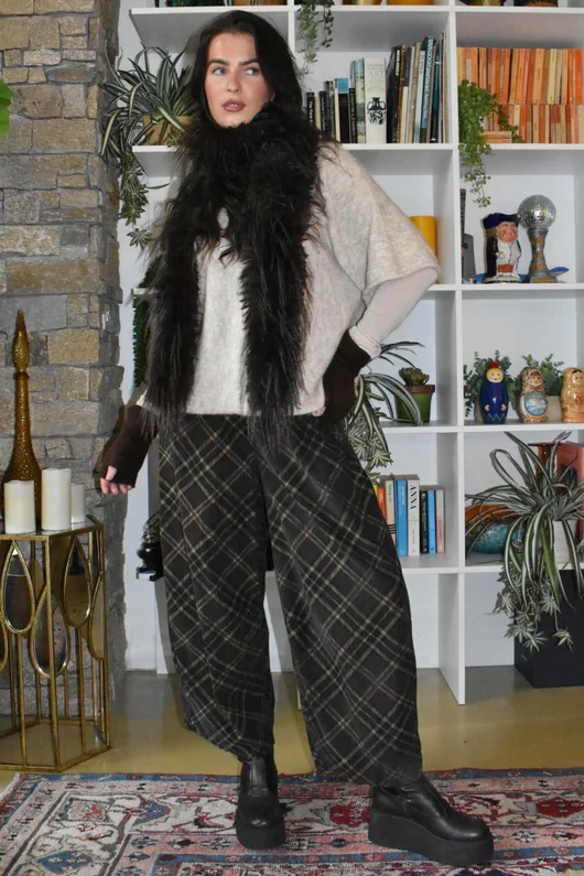 Arbi Needlecord Tartan Barrel Pant Coffee Bean