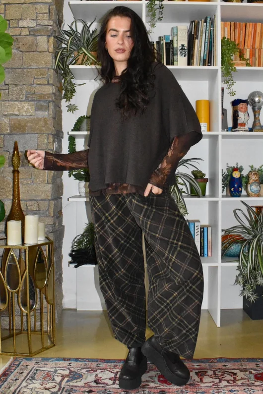 Arbi Needlecord Tartan Barrel Pant Coffee Bean