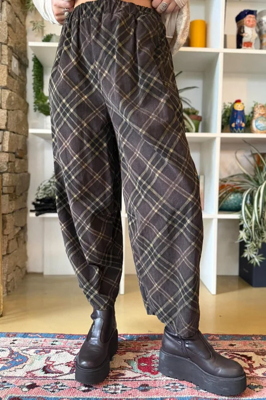 Arbi Needlecord Tartan Barrel Pant Coffee Bean