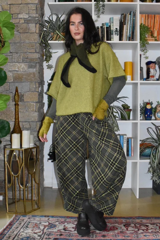 Arbi Needlecord Tartan Barrel Pant Deep Khaki