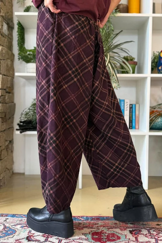 Arbi Needlecord Tartan Barrel Pant Fig