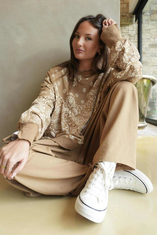 Bandana B Chill Sweatshirt Caramel