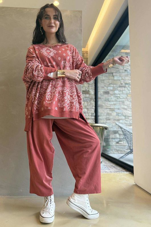 Bandana B Chill Sweatshirt Indian Red