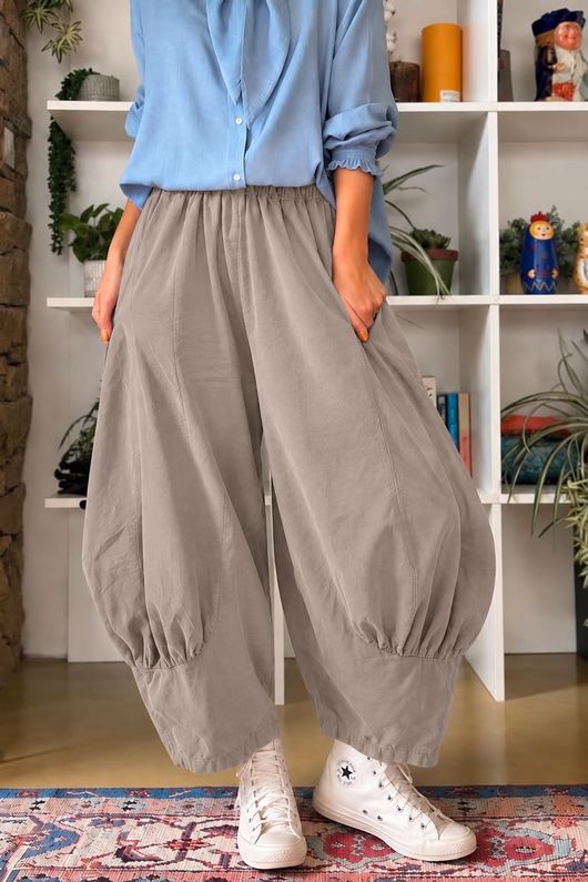 Bateau Needlecord Classic Quirky Tapered Barrel Pant Mocha