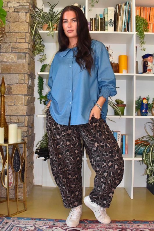 Bateau Needlecord Leopard Quirky Tapered Barrel Pant Coffee Bean