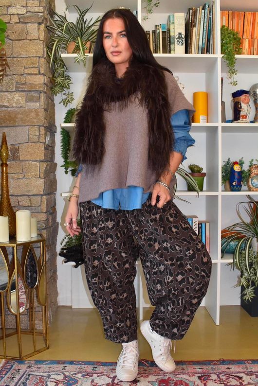 Bateau Needlecord Leopard Quirky Tapered Barrel Pant Coffee Bean