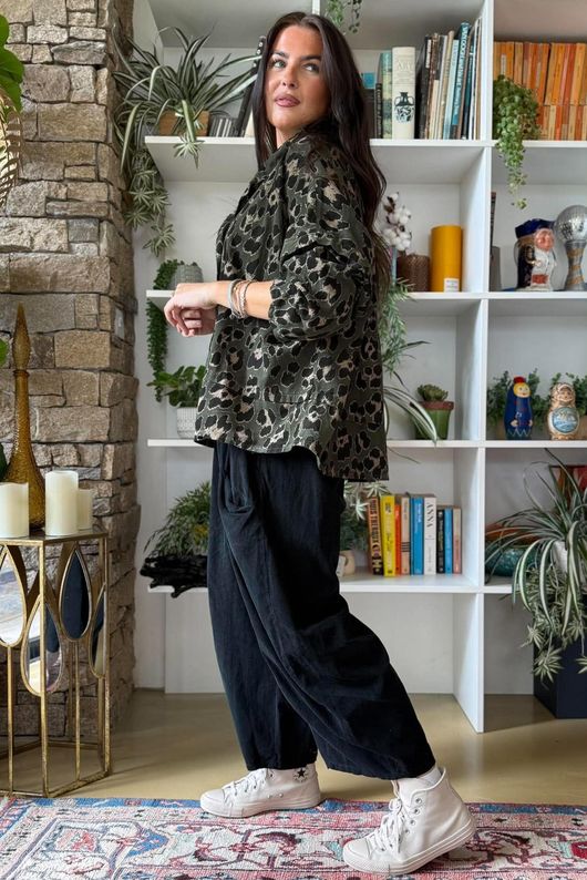 Bateau Needlecord Leopard Shacket Dark Khaki