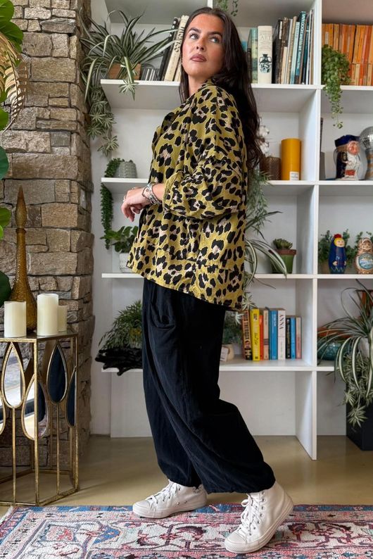 Bateau Needlecord Leopard Shacket Mucky Olive