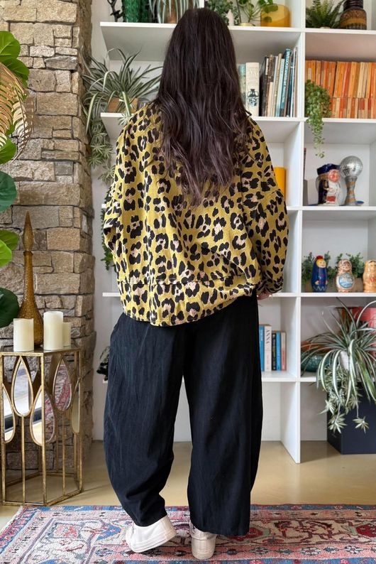 Bateau Needlecord Leopard Shacket Mucky Olive