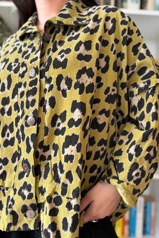 Bateau Needlecord Leopard Shacket Mucky Olive