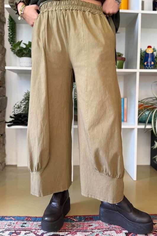 Bennie Quirky Barrel Pant Deep Olive