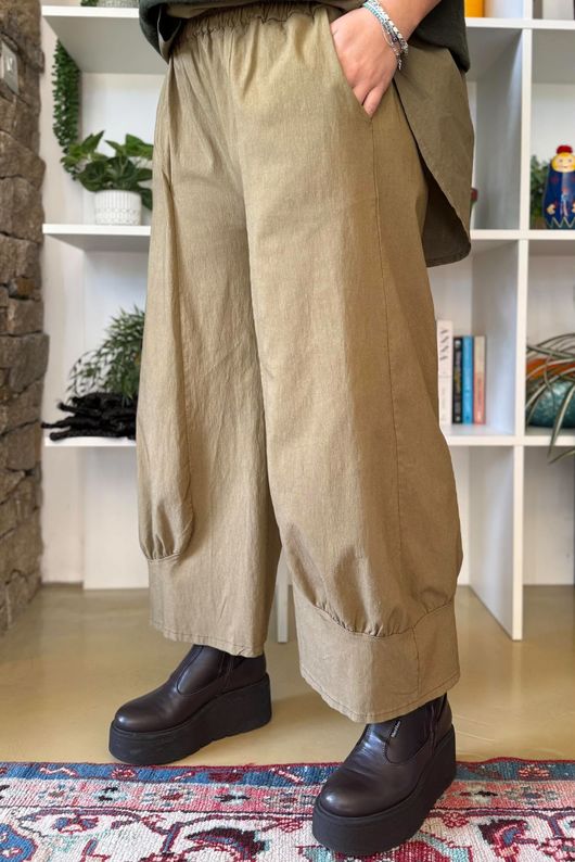 Bennie Quirky Barrel Pant Deep Olive