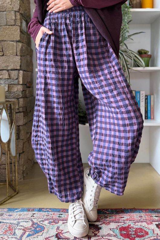 Bibi Gingham 7/8 Barrel Pant Aubergine