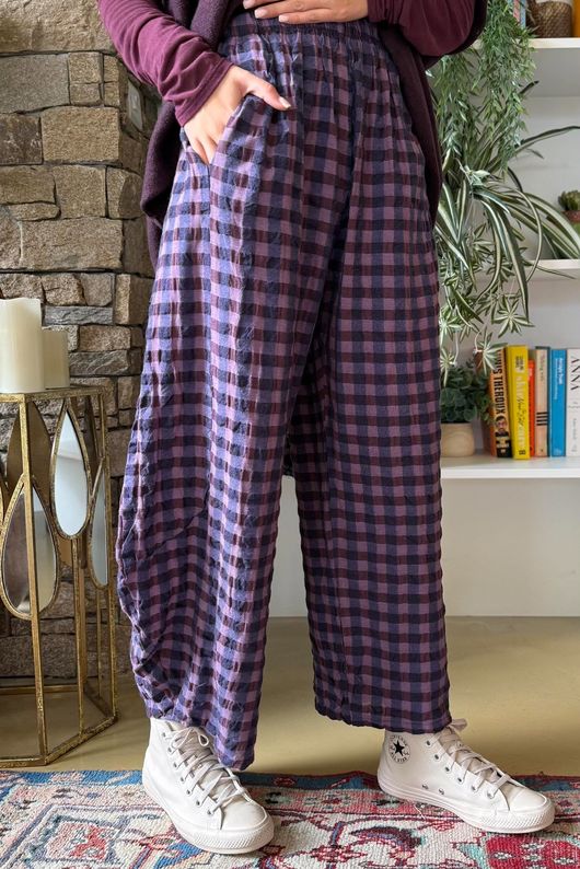 Bibi Gingham 7/8 Barrel Pant Aubergine