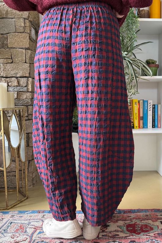 Bibi Gingham 7/8 Barrel Pant Burgundy