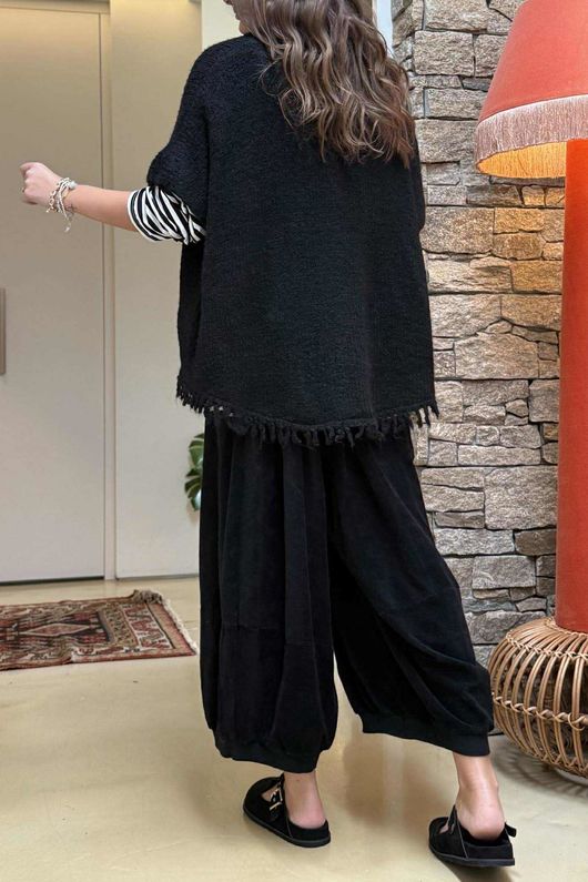 Big Softie Fringe Trapeze Knit Black /5 =