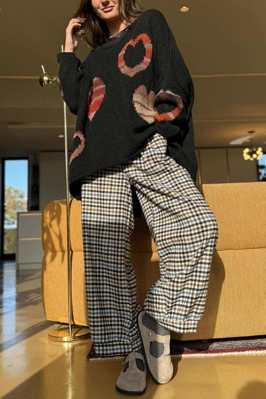 Big Softie Ombre Heart Slouch Knit Jumper Black