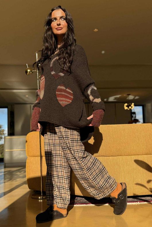 Big Softie Ombre Heart Slouch Knit Jumper Coffee Bean