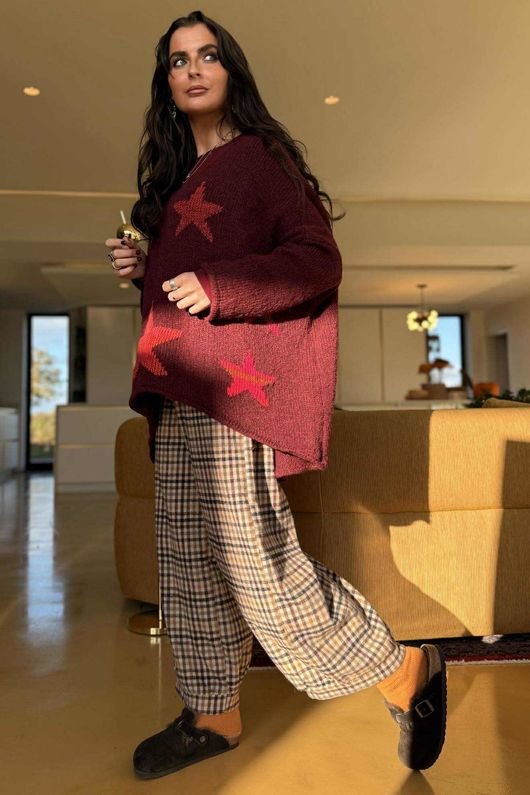 Big Softie Ombre Star Slouch Knit Jumper Burgundy