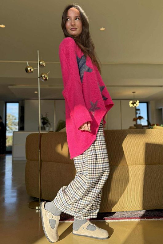 Big Softie Ombre Star Slouch Knit Jumper Hot Pink