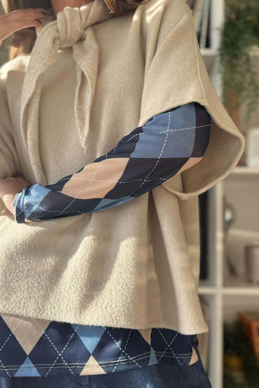 Bobby Mesh Layering Top Argyle B Navy