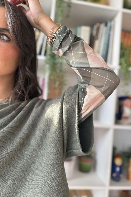 Bobby Mesh Layering Top Argyle B Soft Khaki