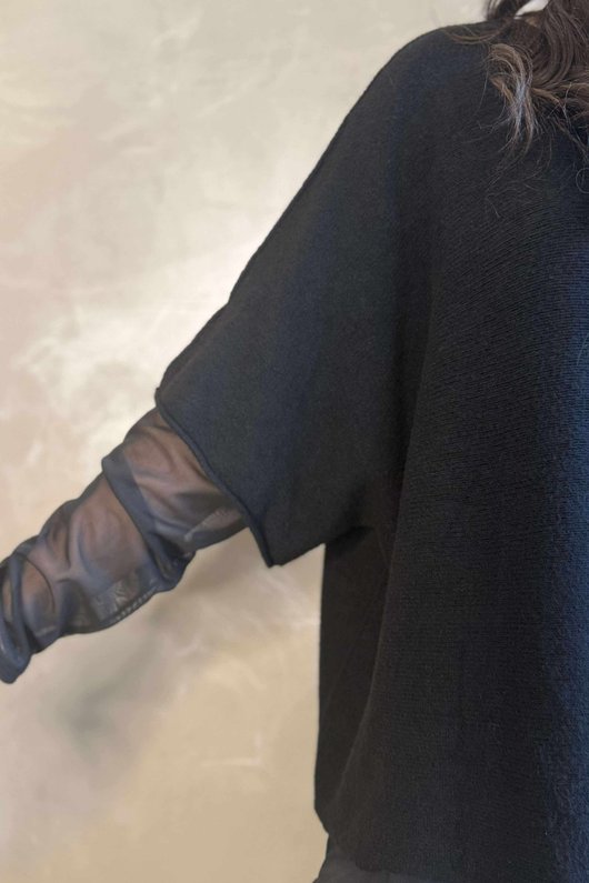 Bobby Mesh Layering Top Black /27=