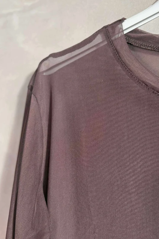 Bobby Mesh Layering Top Chocolate /23=