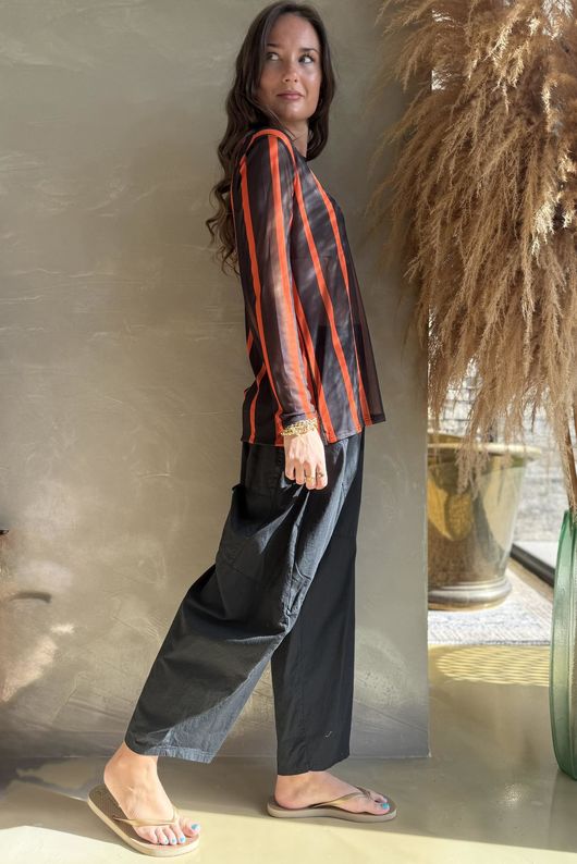 Bobby Mesh Layering Top Stripe Black & Aperol /15=