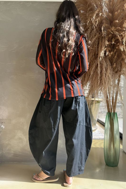 Bobby Mesh Layering Top Stripe Black & Aperol /15=