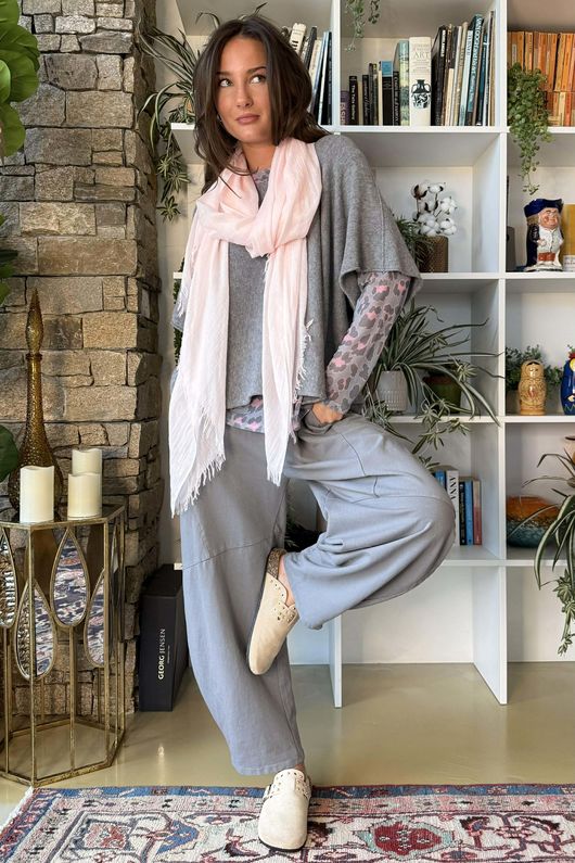 Bobby Mesh Layering Top Technicolour Leopard Grey & Rose /3=