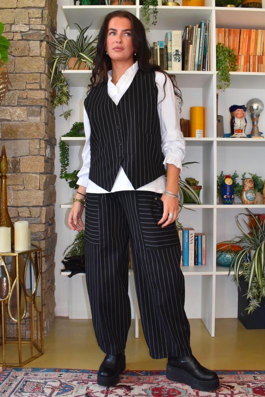 Burlington Stretch Button Pocket Barrel Pant Black