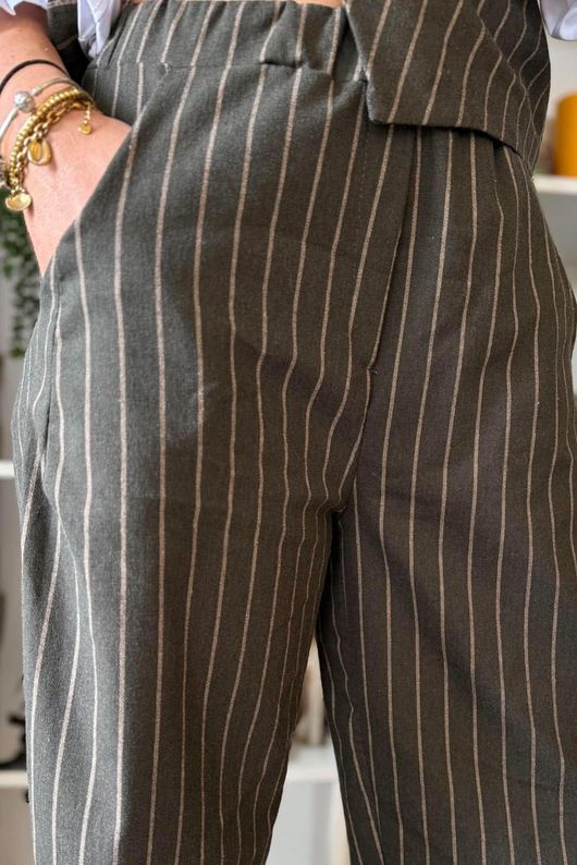 Burlington Stretch Carrot Leg Trouser Dark Khaki