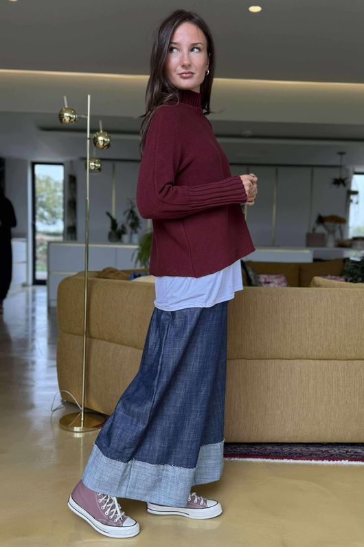 Conrad Classic Turtle Neck Knit Burgundy