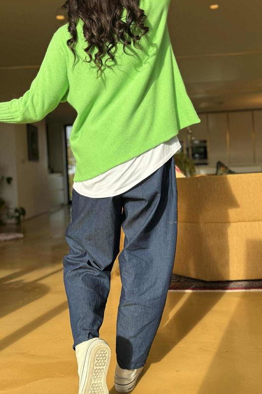 Conrad Classic Turtle Neck Knit Lawn