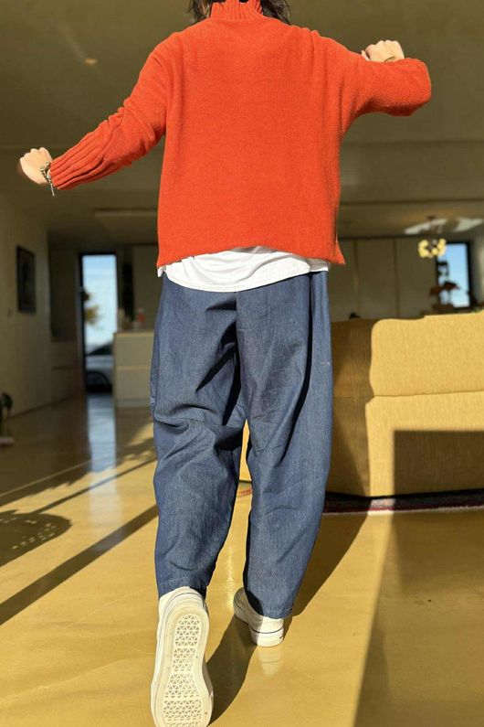 Conrad Classic Turtle Neck Knit Rust