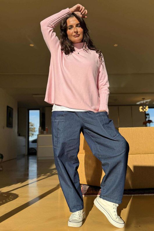 Conrad Classic Turtle Neck Knit Sugar 