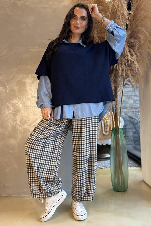 Conrad Layer Knit Navy /15 pre order due approx 5 days