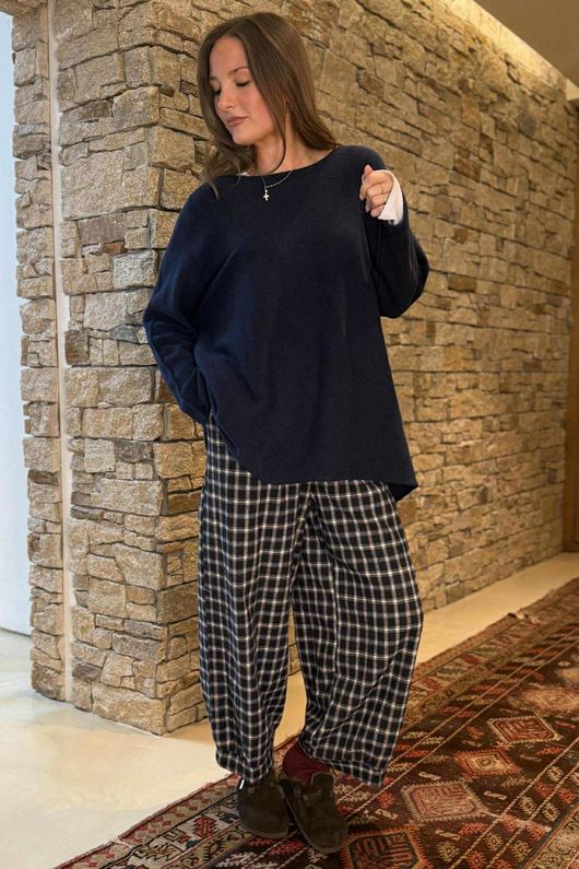 Conrad Oversized Boxy Knit Navy /20=