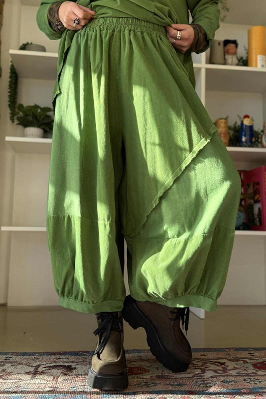 Cooper Needlecord Panel Bloom Pant Olive Zing