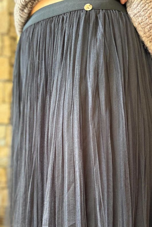 Darcey Dancing Hem Tulle Midi Skirt Black